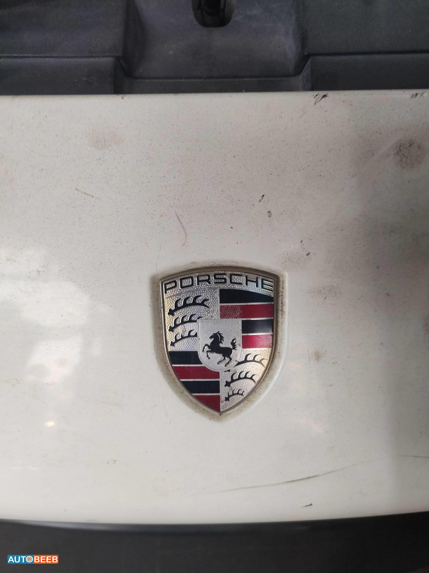 Body  Emblems Porsche Cayenne