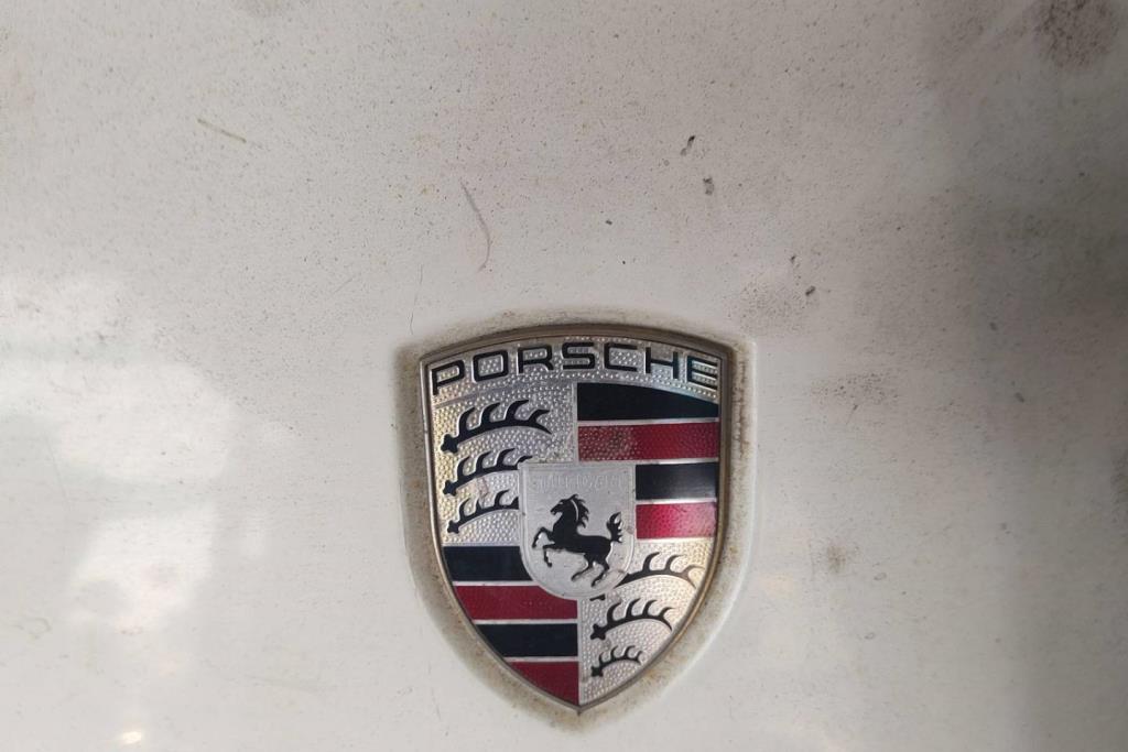 Body  Emblems Porsche Cayenne