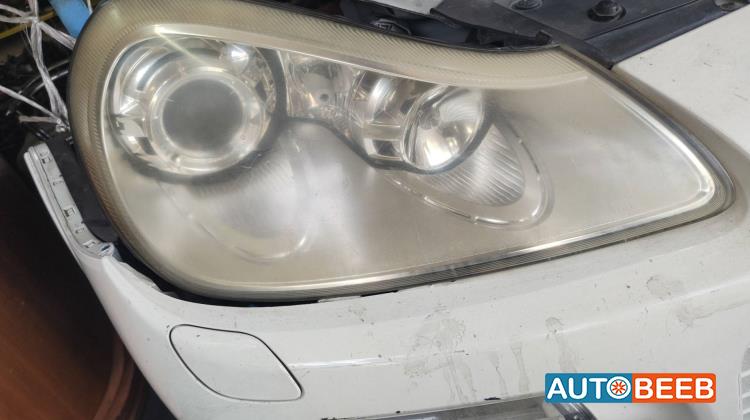 ضوء امامي يمين بورش كايين 2009 2010