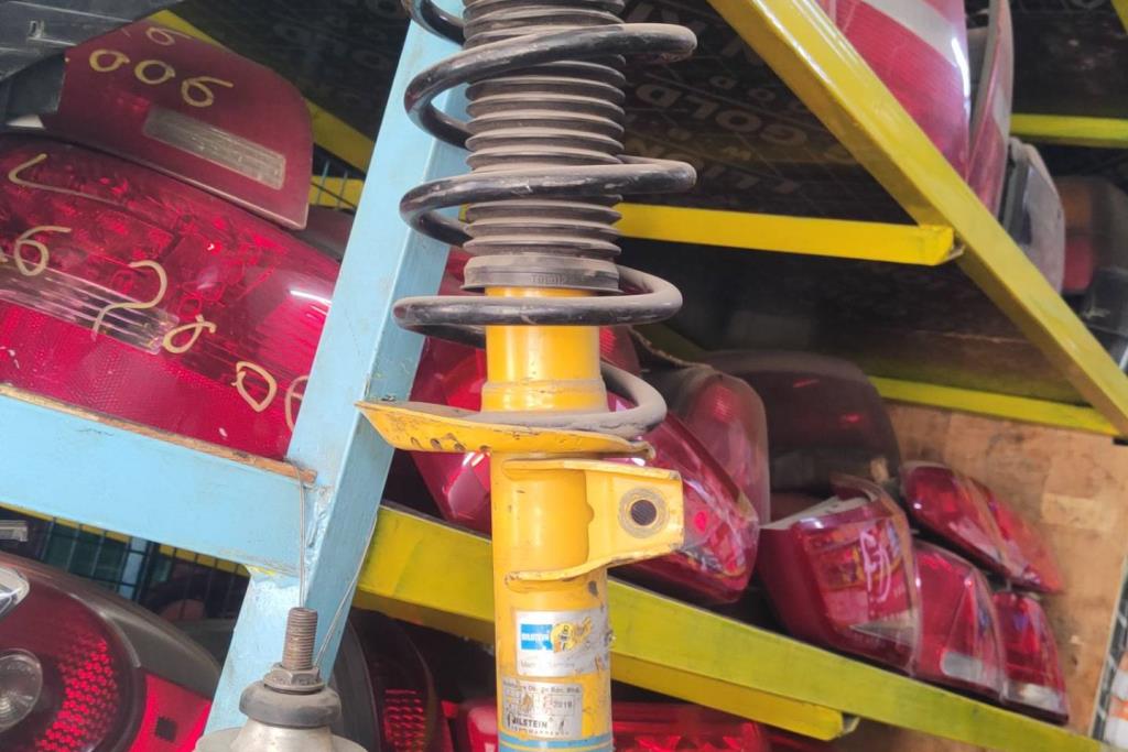 صنوبرص أمامي فولكس فاجن جولف 2010 2011 2012 2013 2014 2015