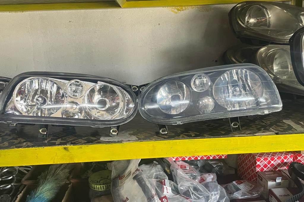 ضوء امامي يمين شمال فولكس فاجن جولف mk3 1993 1994 1995 1996 1997