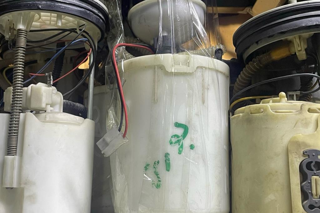 طرمبة بنزين بورش كايين 2008 2009 2010