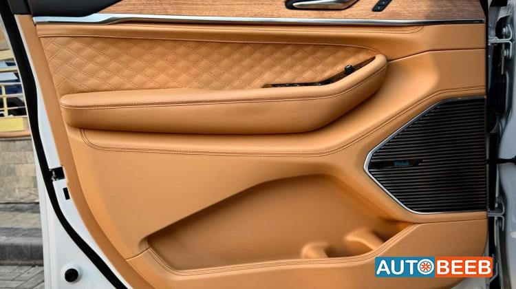 جيب جراند شيروكي 2023