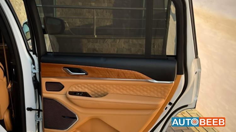 جيب جراند شيروكي 2023