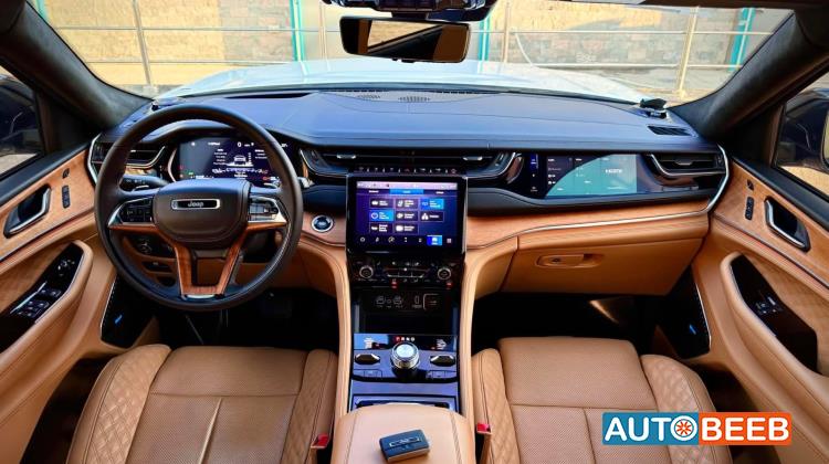 جيب جراند شيروكي 2023