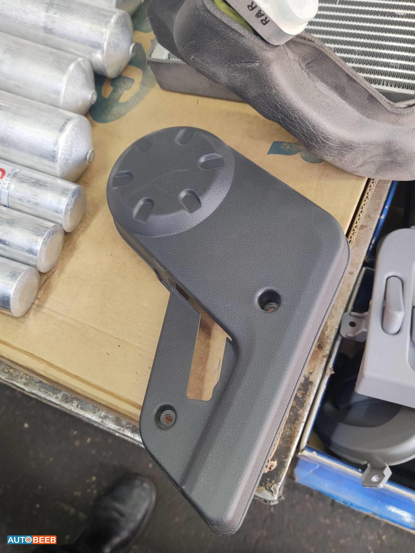 غطاء كرسي كيا بنجو 3 2004 2005 2006 2007 2008 2009 2010 2011 2012 2013