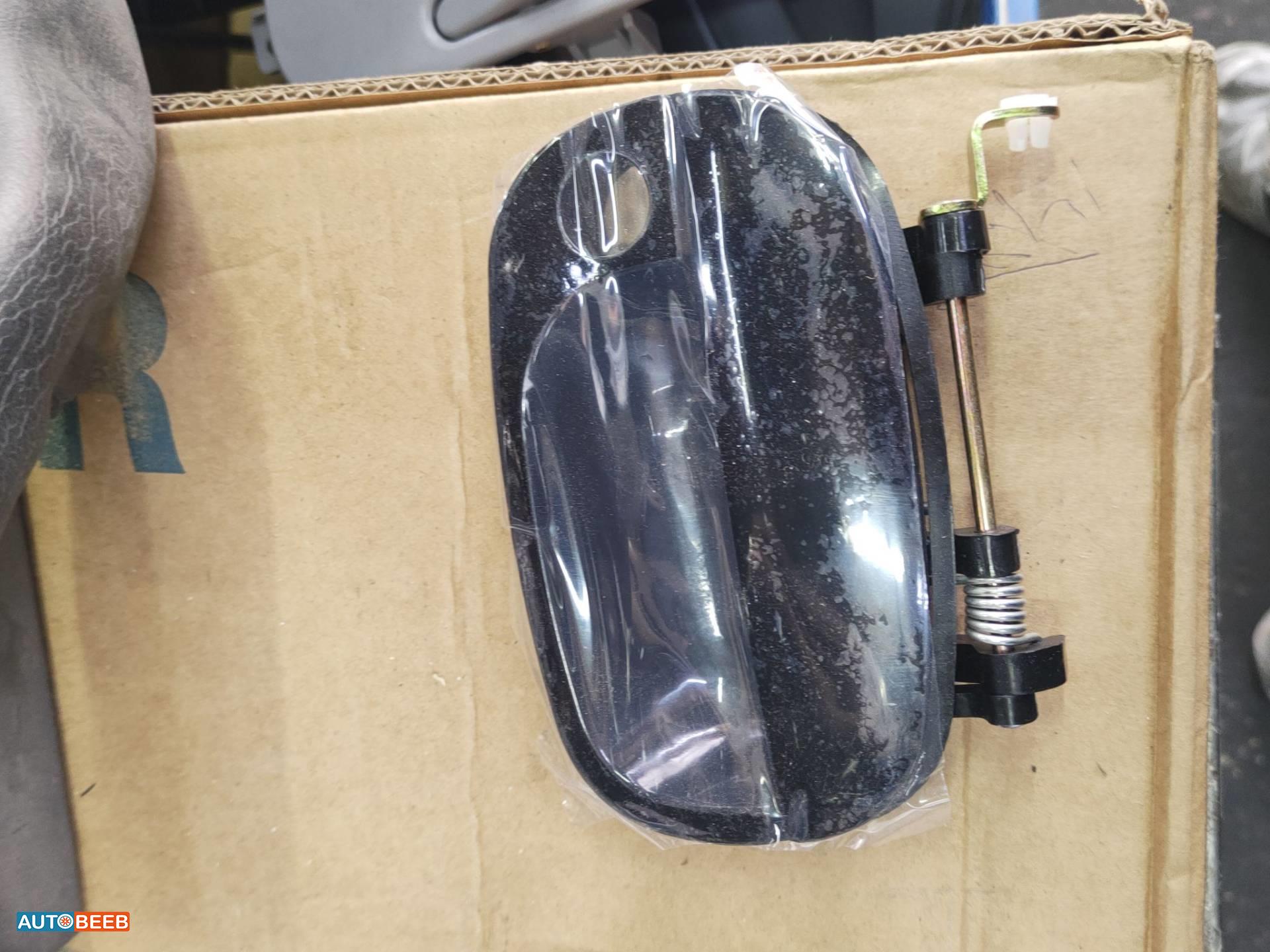 يد باب أمامية خارجية يمين شمال هيونداي اتش1 ستاركس 1996 1997 1998 1999