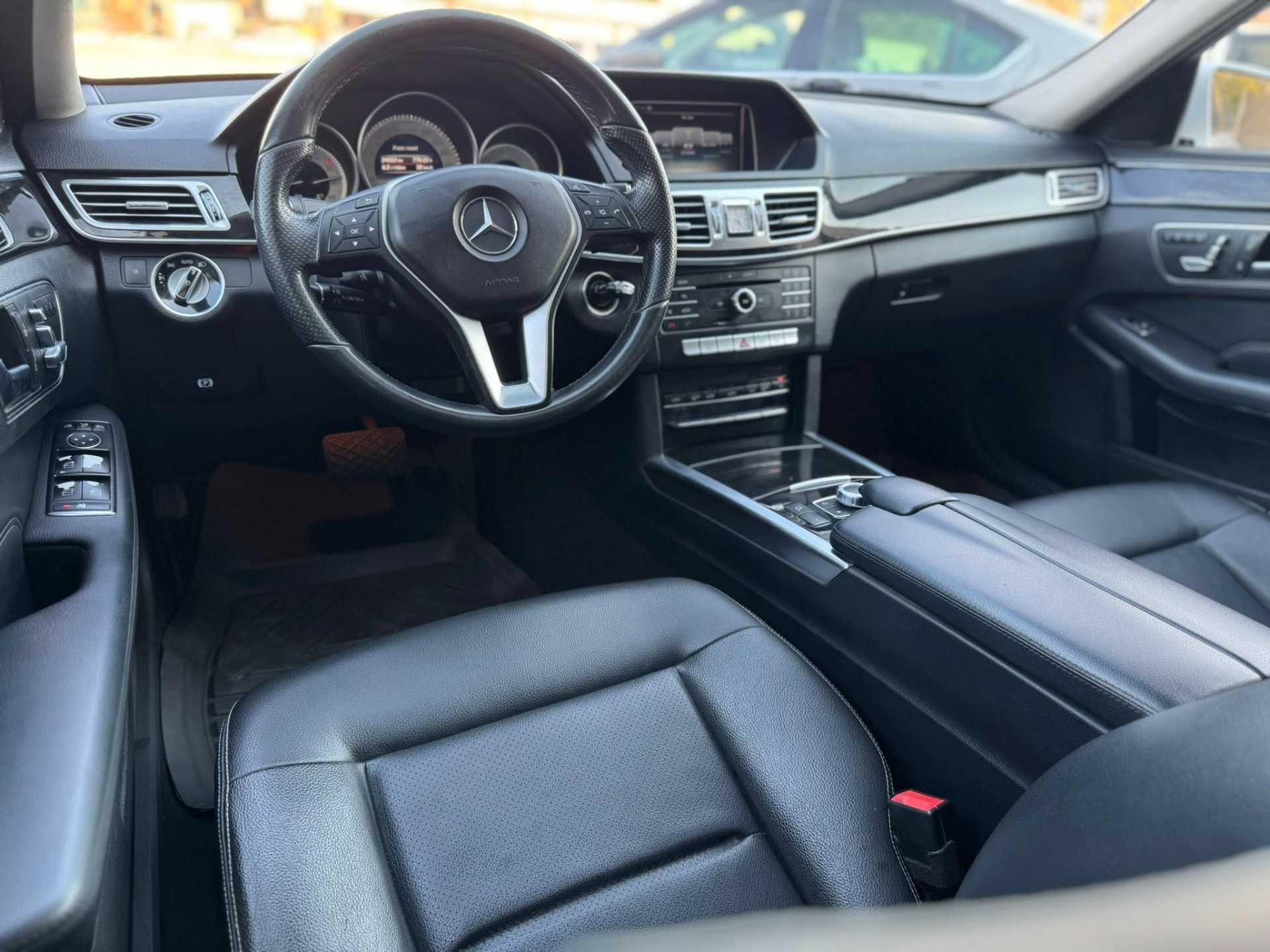 Mercedes Benz E180 2016