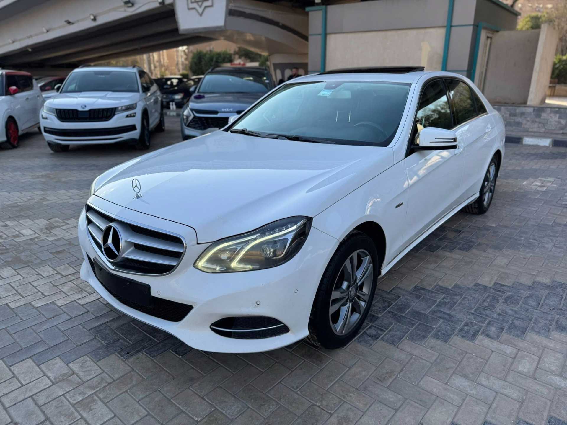 Mercedes Benz E180 2016