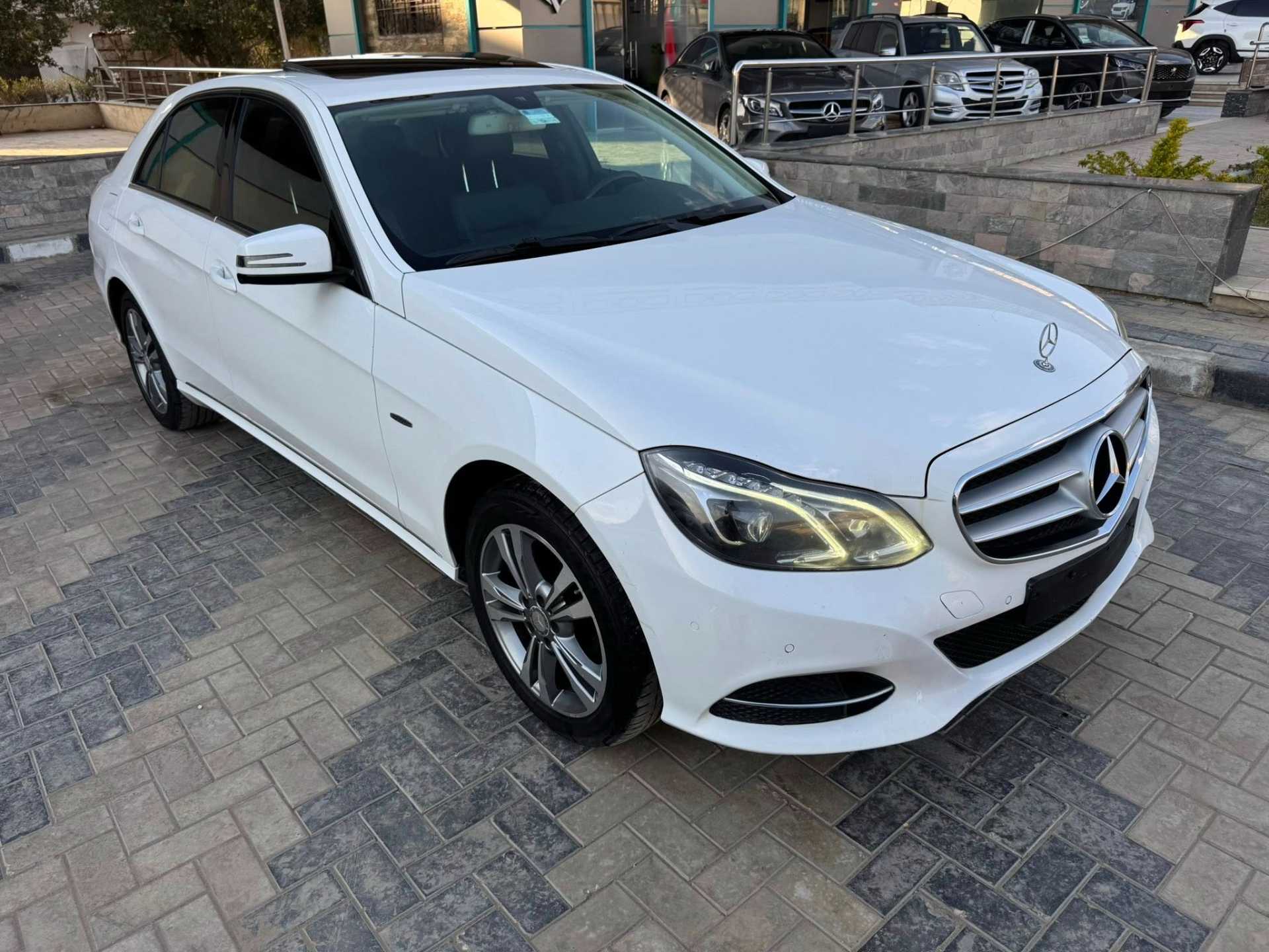 Mercedes Benz E180 2016