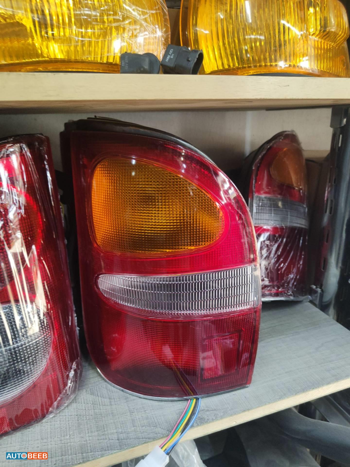 ضوء خلفي يمين شمال كيا بريجو 1997 1998 1999 2000 2001 2002 2003