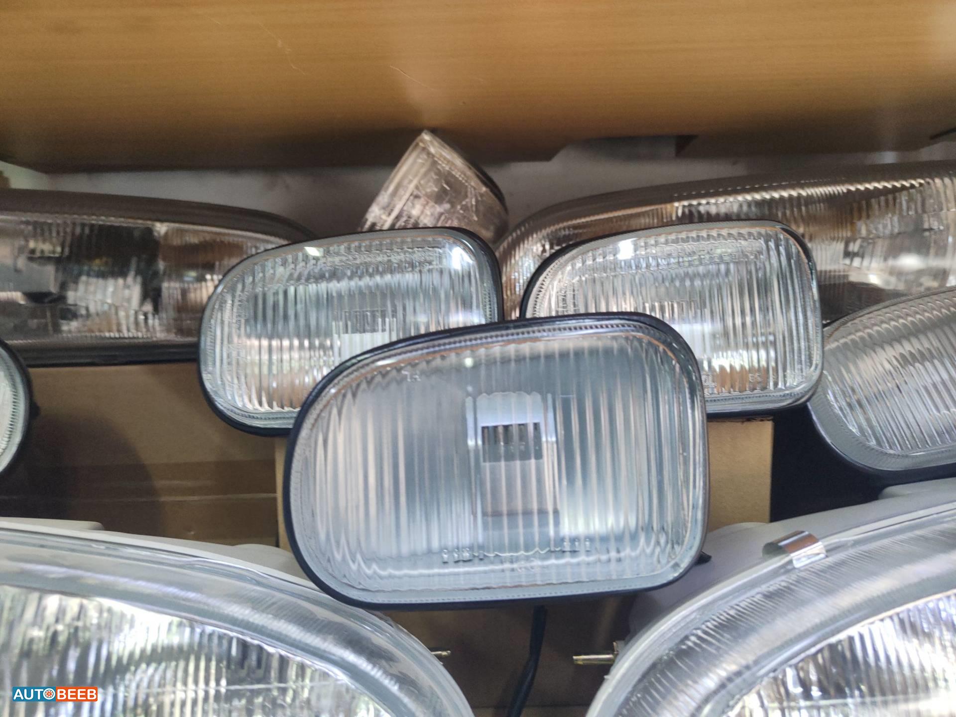 كشاف امامي يمين شمال هيونداي اتش 100 1994 1995 1996 1997 1998 1999 