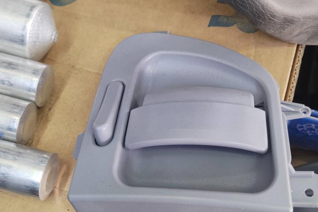 يد باب خلفية داخليه يمين شمال هيونداي اتش1 ستاركس 1996 1997 1998 1999 