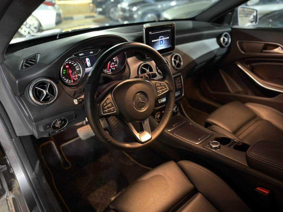 مرسيدس بنز CLA180 2019