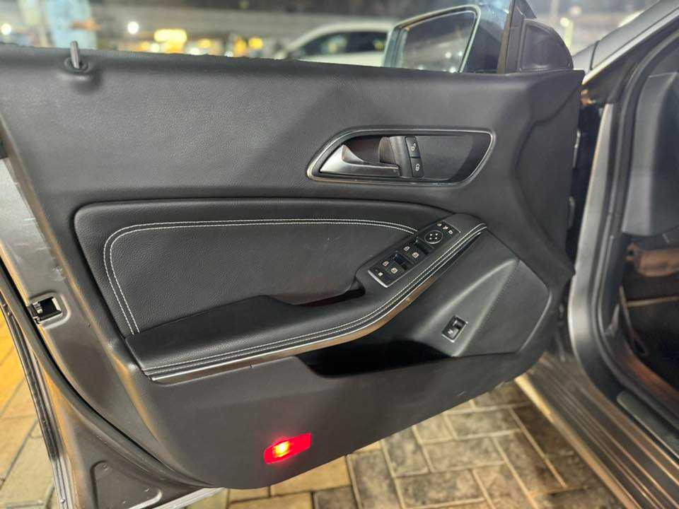 مرسيدس بنز CLA180 2019