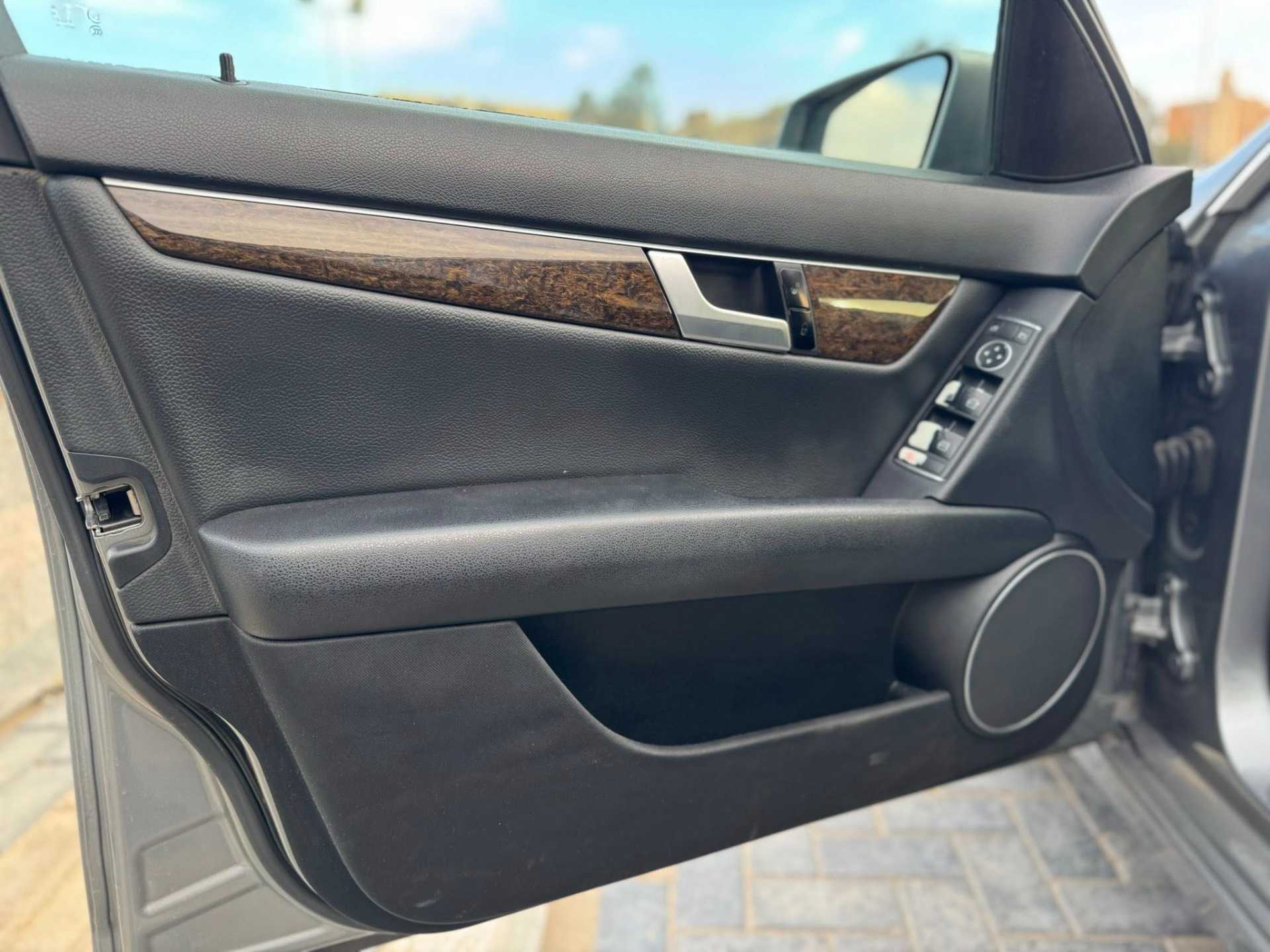 مرسيدس بنز C180 2013