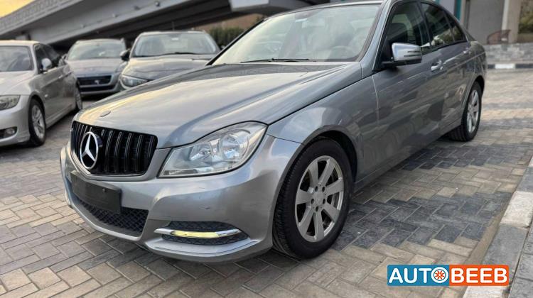 مرسيدس بنز C180 2013