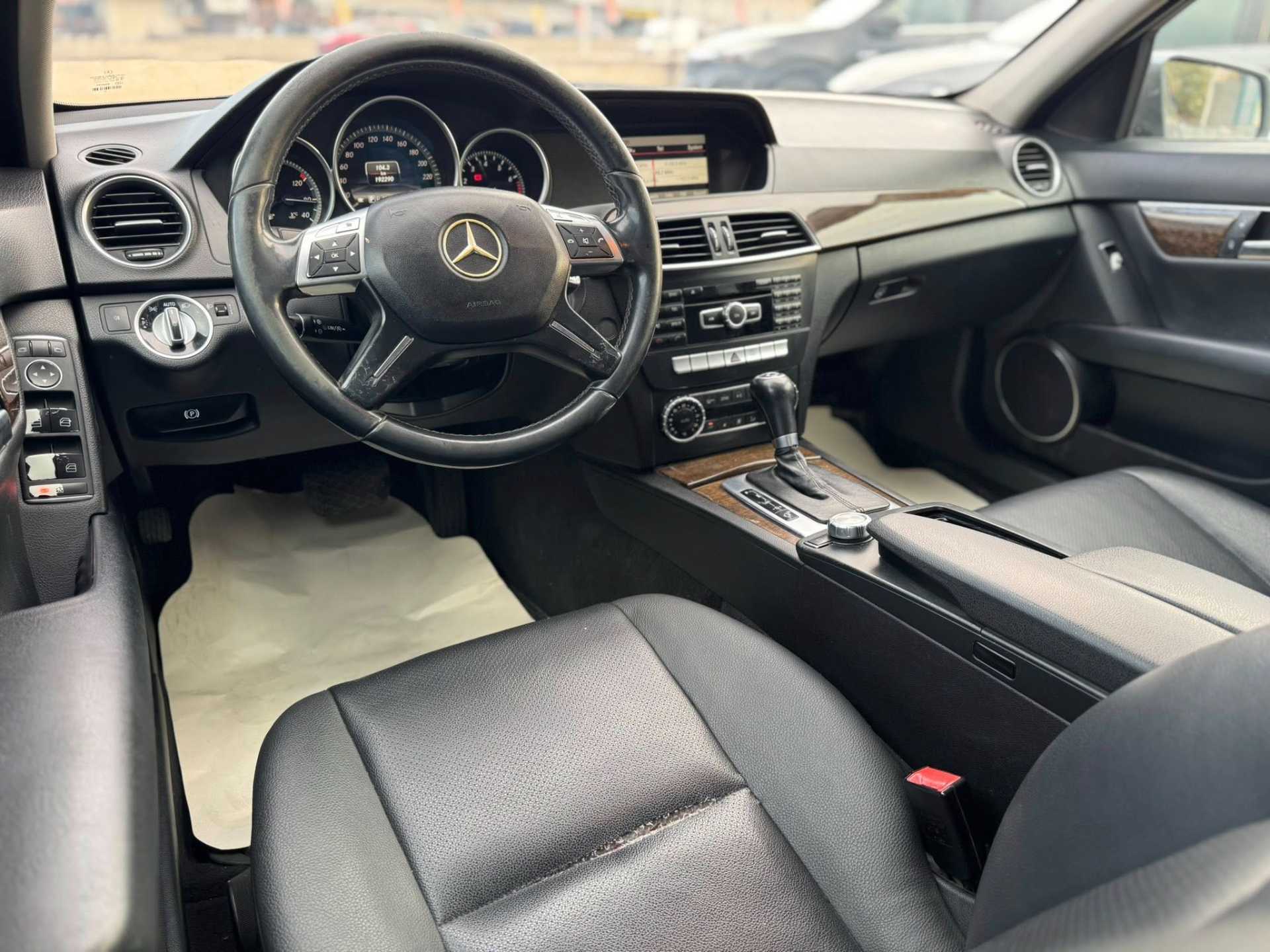 مرسيدس بنز C180 2013