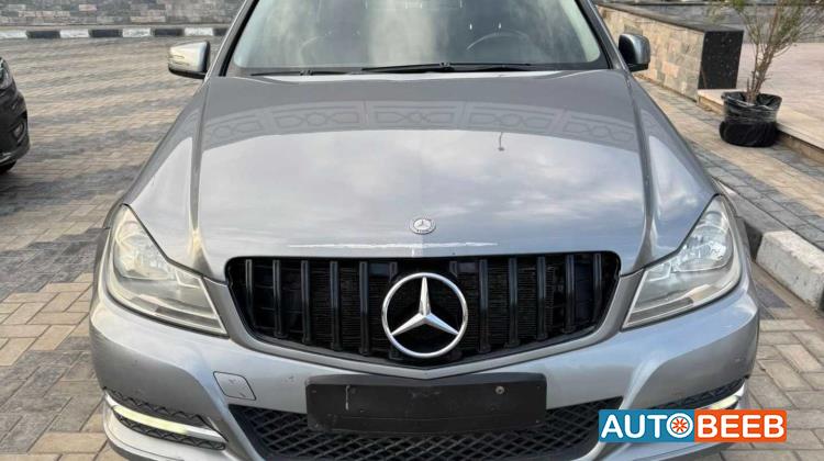 مرسيدس بنز C180 2013