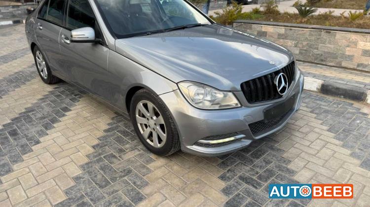 مرسيدس بنز C180 2013