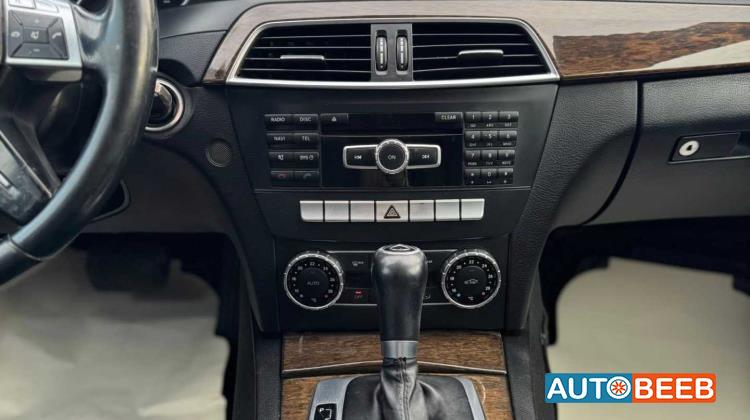 مرسيدس بنز C180 2013