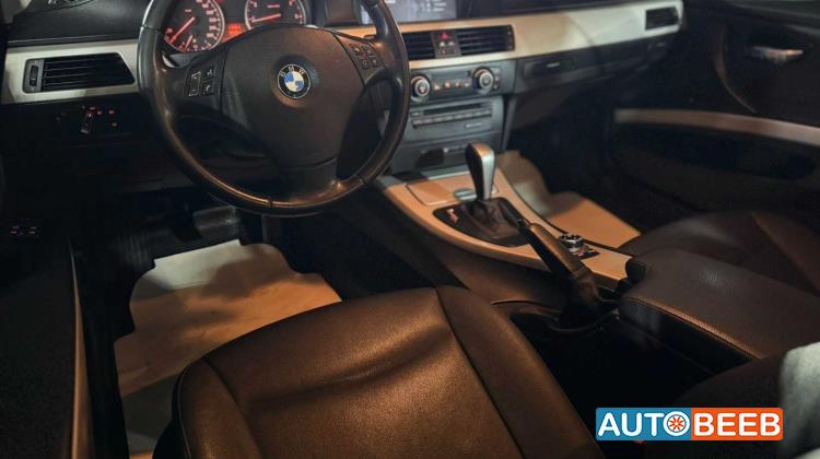 بي ام دبليو 318 2011