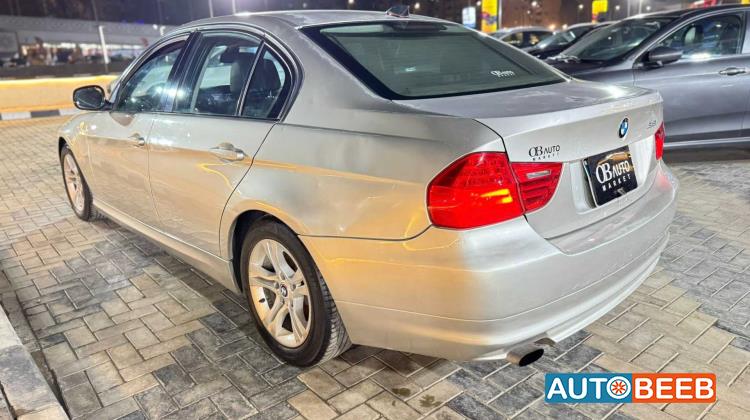 بي ام دبليو 318 2011