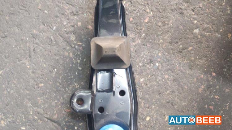 كفة عجل سفلية هيونداي اتش 100 1994 1995 1996 1997 1998 1999 2000 2001 