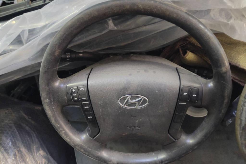 ستيرنج هيونداي اتش1 2008 2009 2010 2011 2012 2013 2014 2015 2016 2017