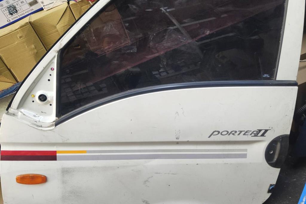 باب امامي شمال هيونداي بورتر 2 2005 2006 2007 2008 2009 2010 2011 2012