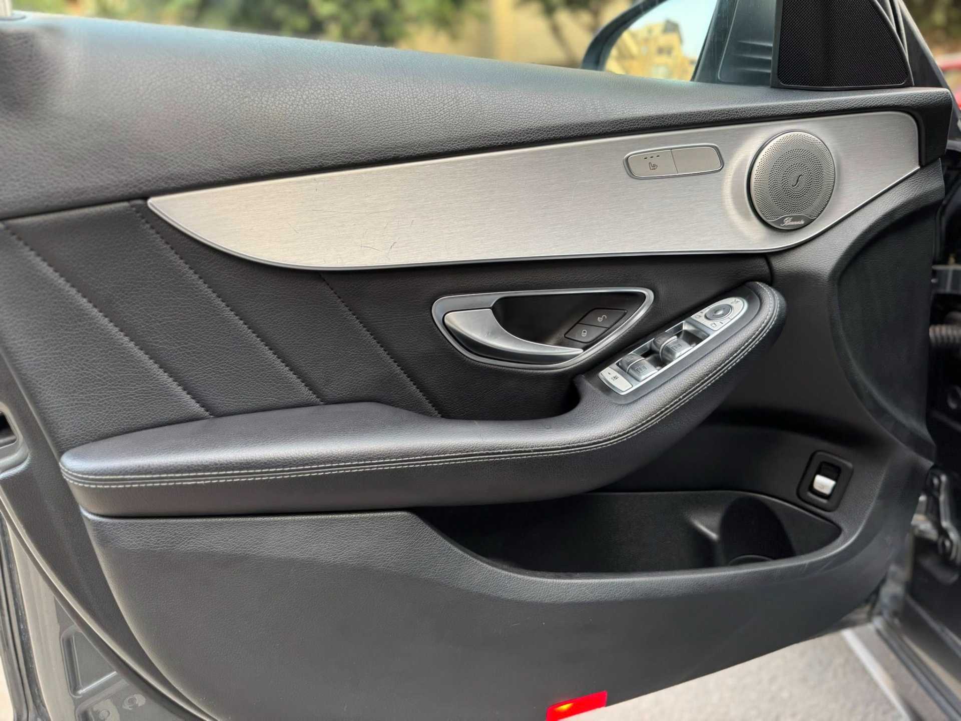 مرسيدس بنز C200 2019