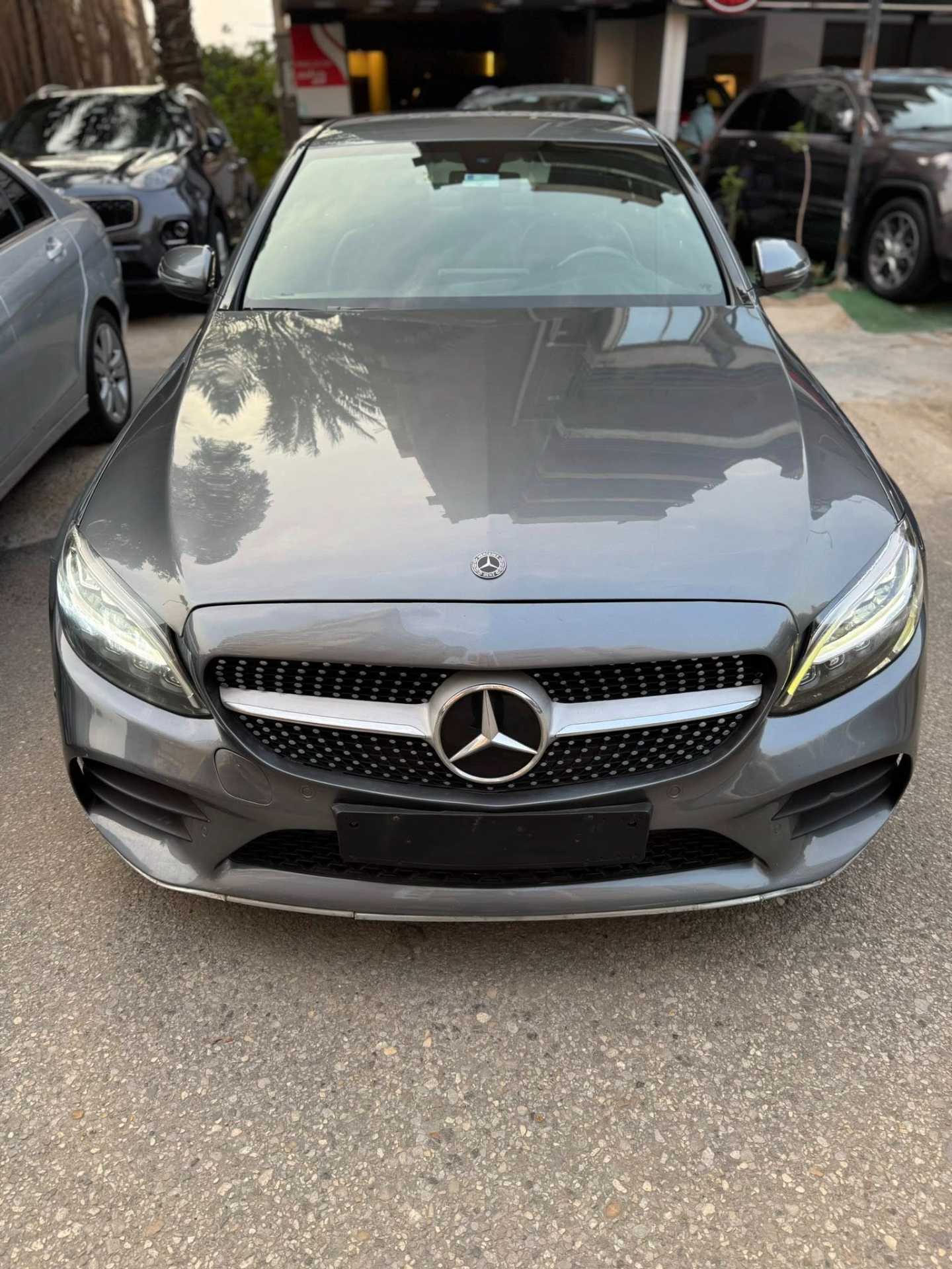 مرسيدس بنز C200 2019