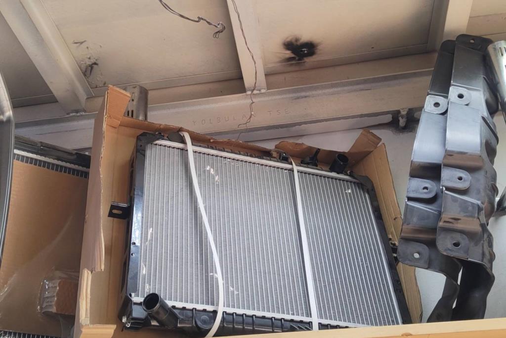 روديتر ماء كيا بنجو فرونتير 2000 2001 2002 2003