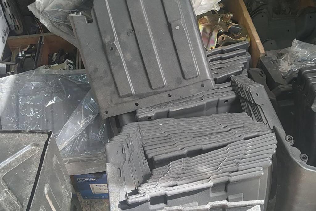 دلاية كيا بنجو 3 2008 2009 2010 2011 2012