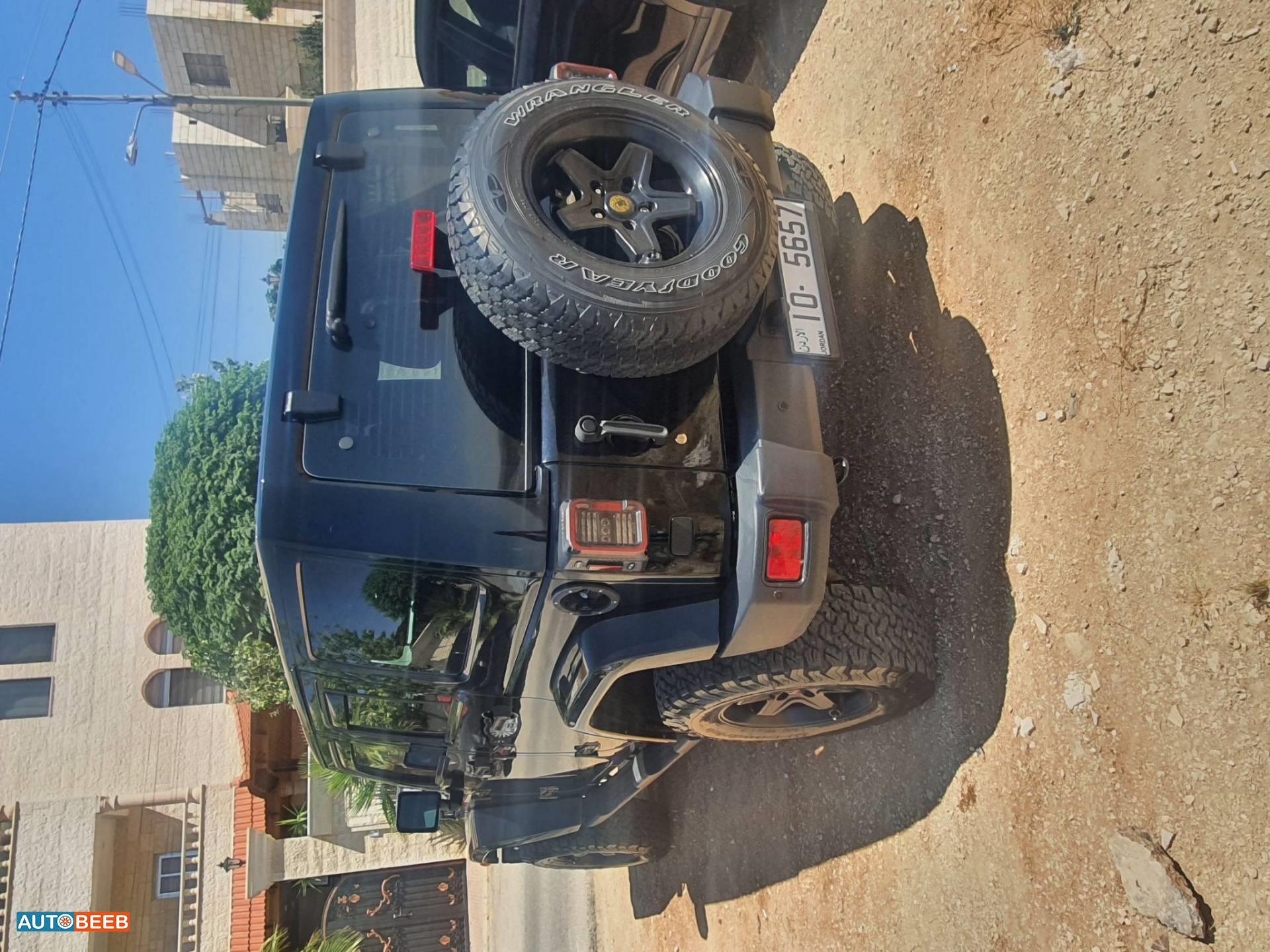 جيب رانجلر 2013