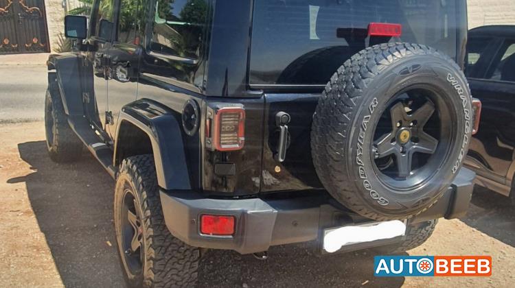 جيب رانجلر 2013