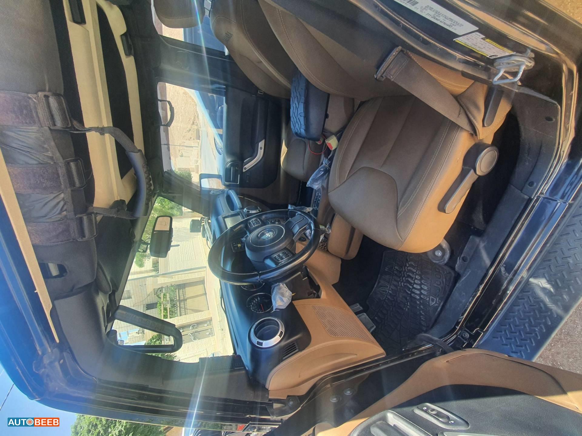 جيب رانجلر 2013