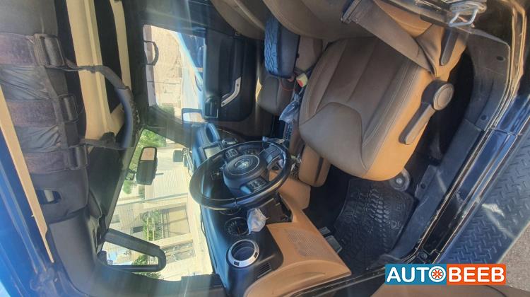 جيب رانجلر 2013