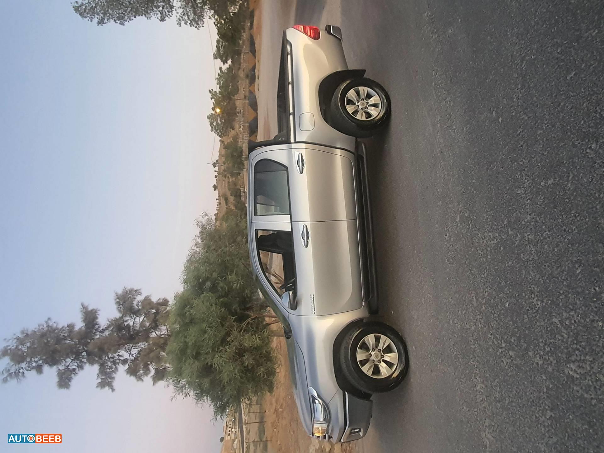 تويوتا هيلوكس 2017