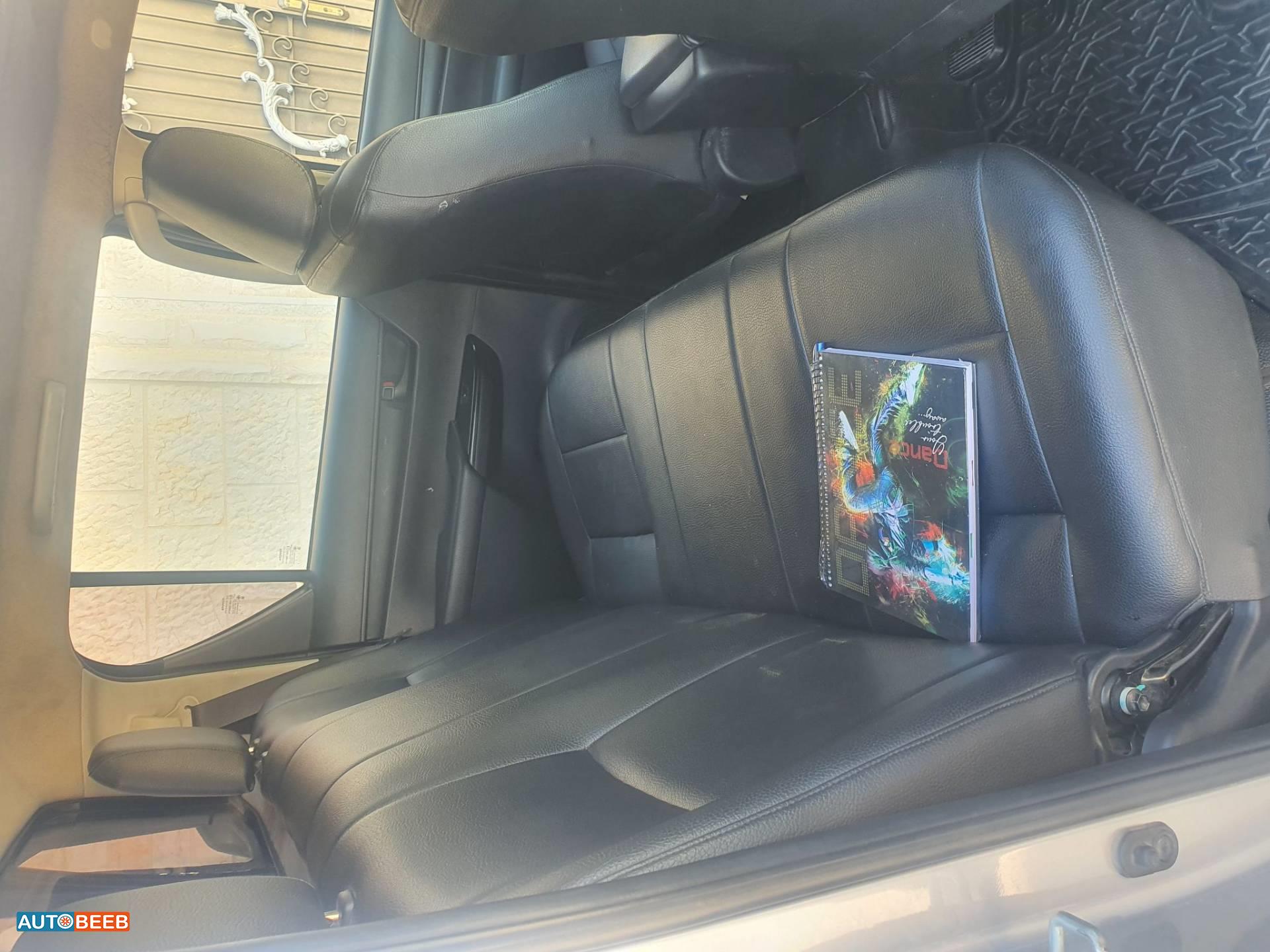 تويوتا هيلوكس 2017