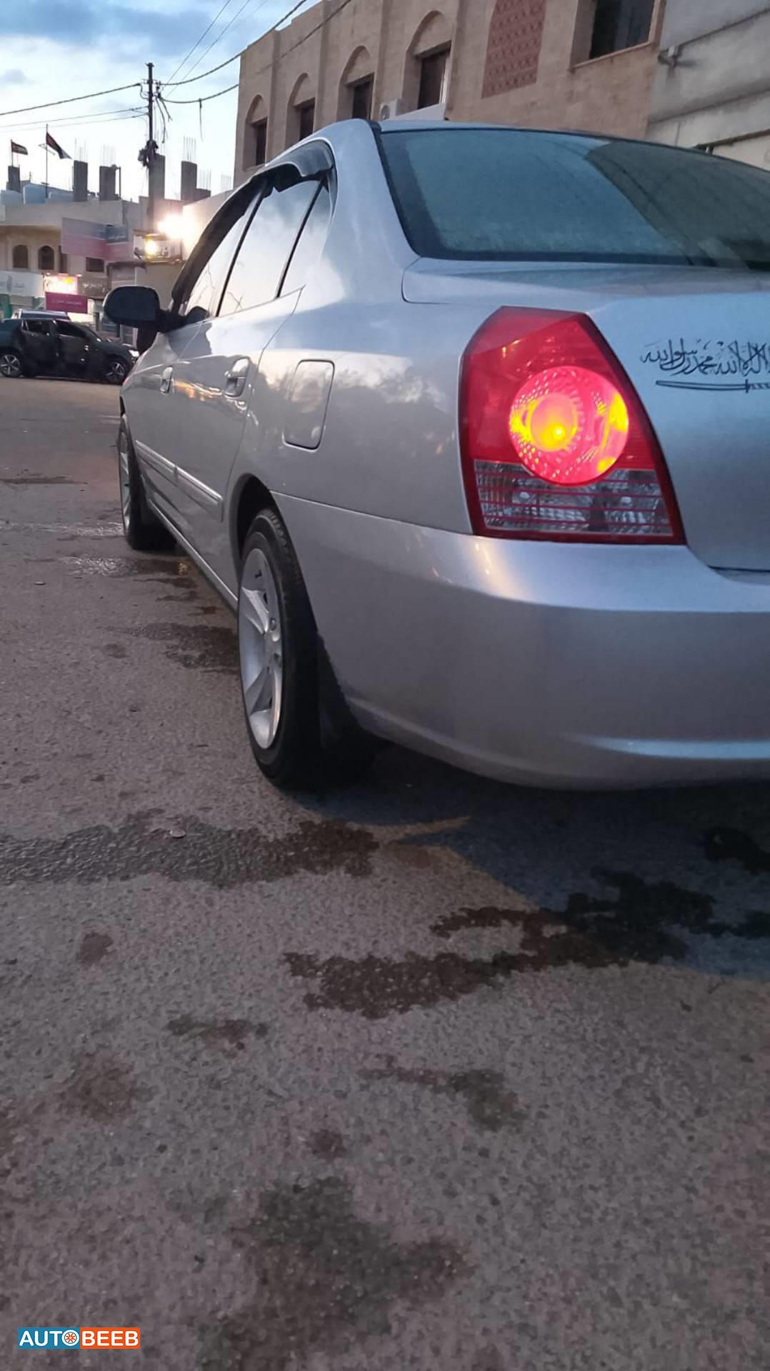 هيونداي افانتي 2005