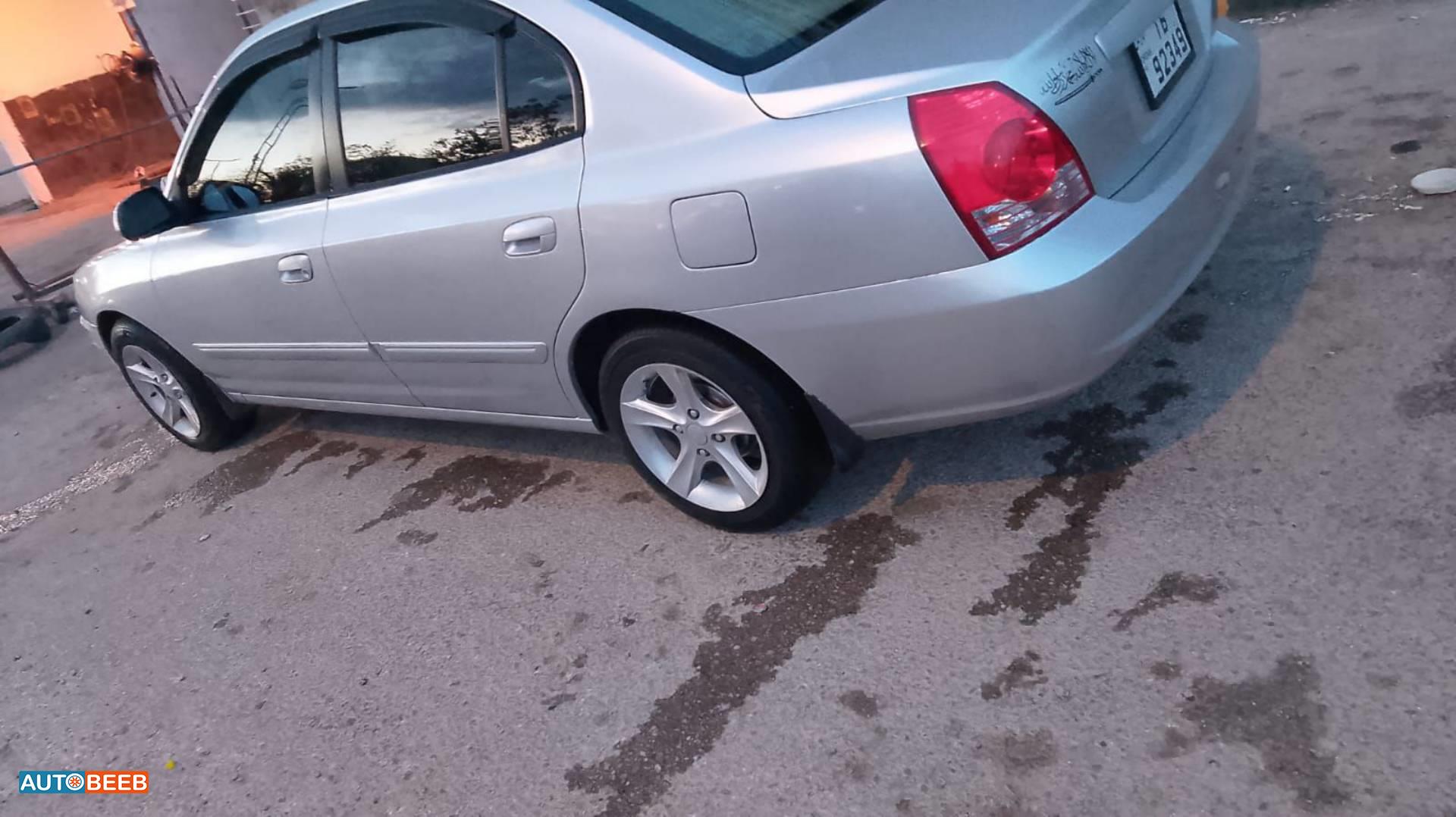 هيونداي افانتي 2005