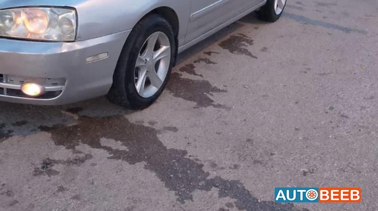 هيونداي افانتي 2005