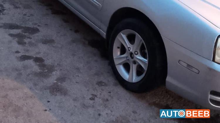 هيونداي افانتي 2005