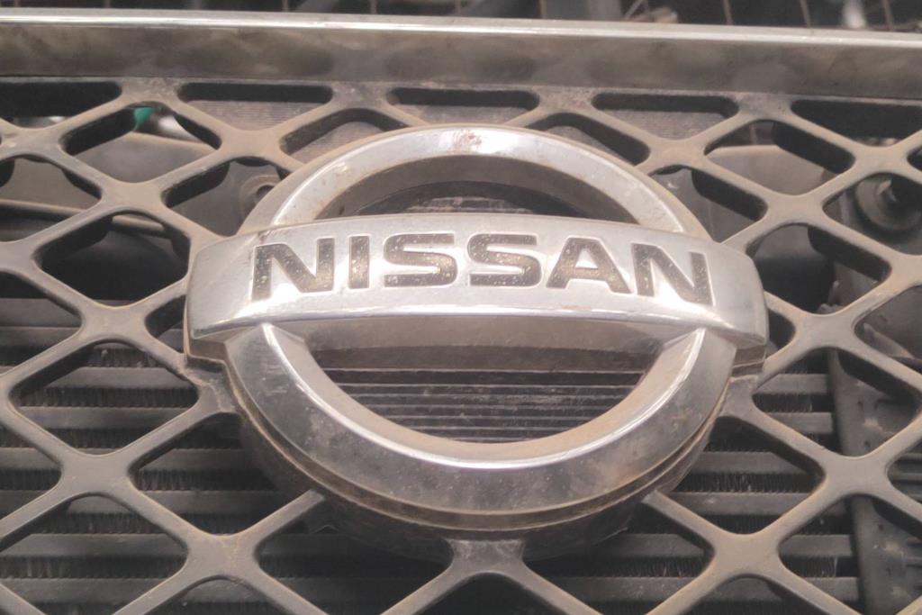 Body  Emblems Nissan Navara