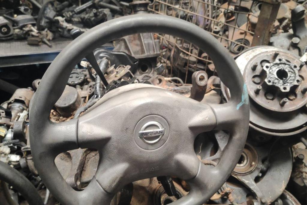 ستيرنج نيسان شبح 1998 1999 2000 2001