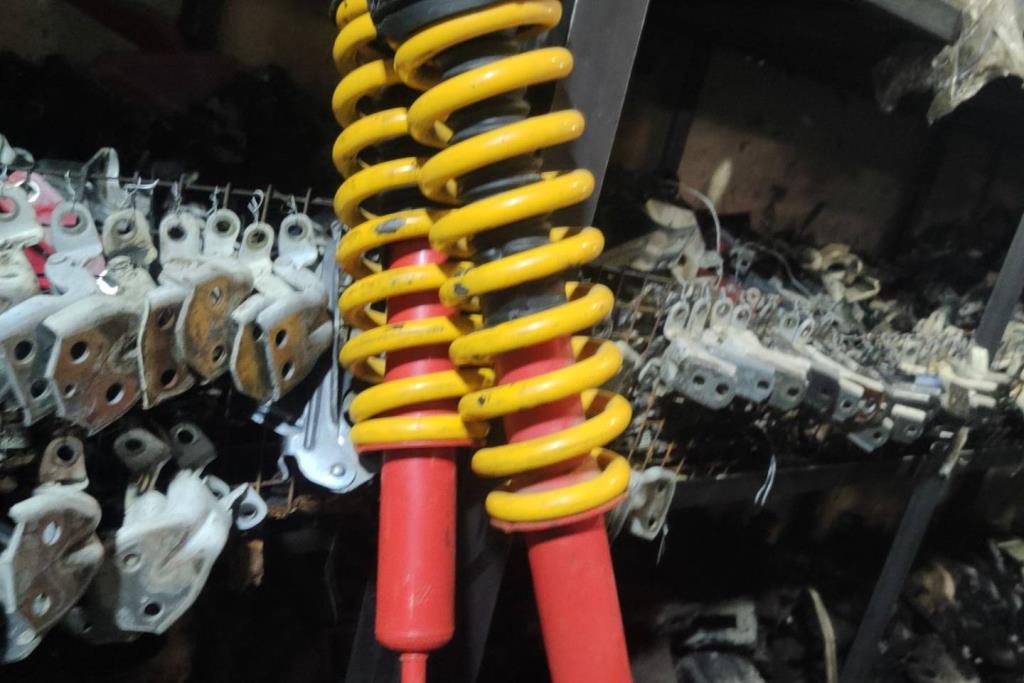 صنوبرص أمامي معدل تويوتا هايلوكس 2014 2015