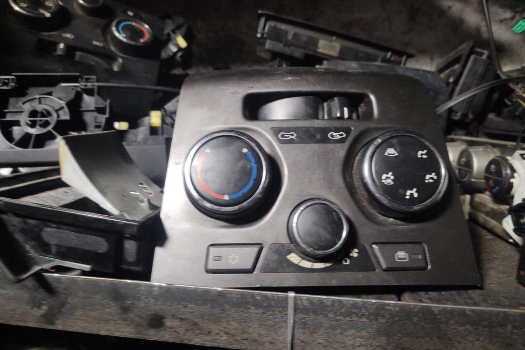 Cabin  Dashboard Isuzu D-Max