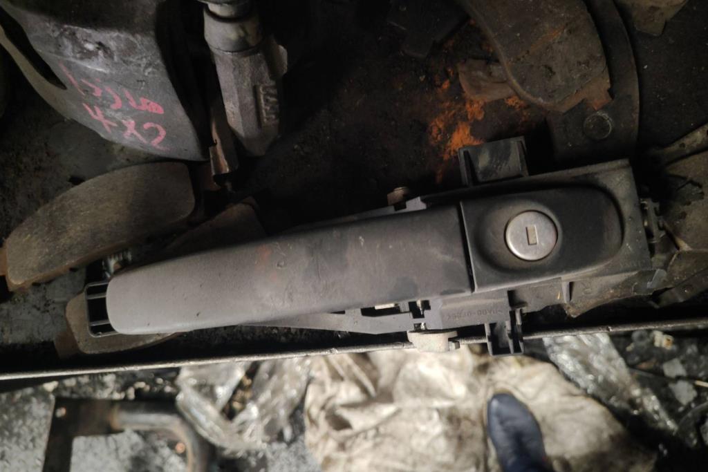 يد باب خارجية أمامية يمين شمال فورد رانجر 2006 2007