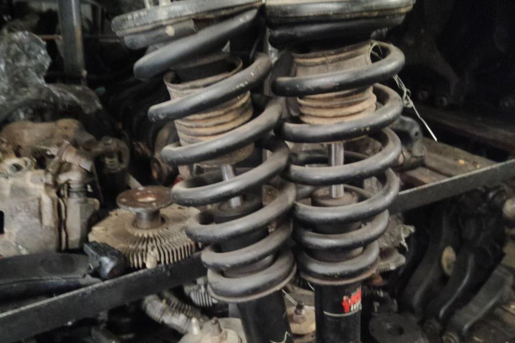 صنوبرص أمامي ميتسوبيشي l200 2007 2008 2009 2010 2011 2012 2013